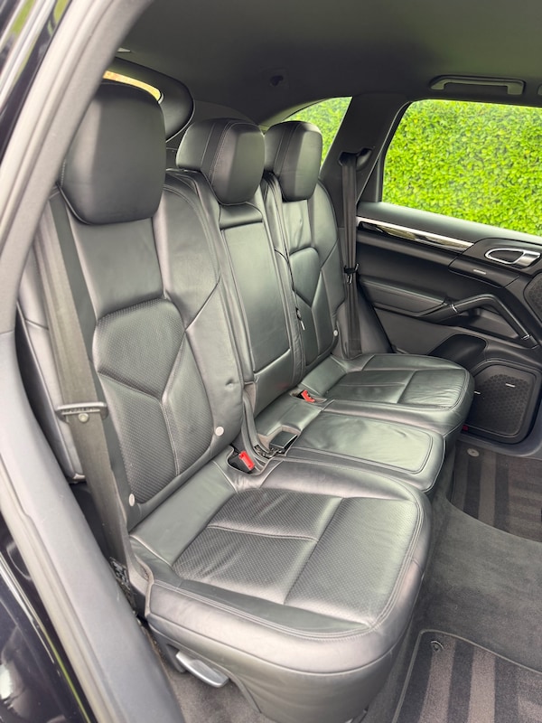 Used Porsche Cayenne 2011 for sale - 76193494: Photo 10