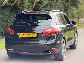 Used Porsche Cayenne 2011 for sale - 76193494: Photo 2