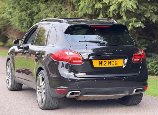 Used Porsche Cayenne 2011 for sale - 76193494: Photo 3