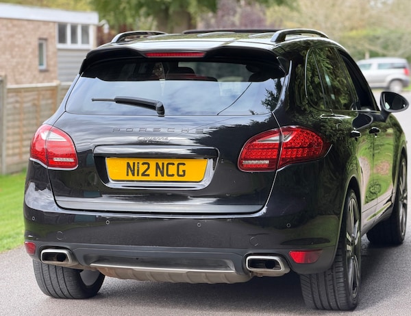 Used Porsche Cayenne 2011 for sale - 76193494: Photo 4