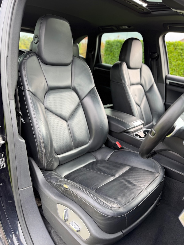 Used Porsche Cayenne 2011 for sale - 76193494: Photo 8