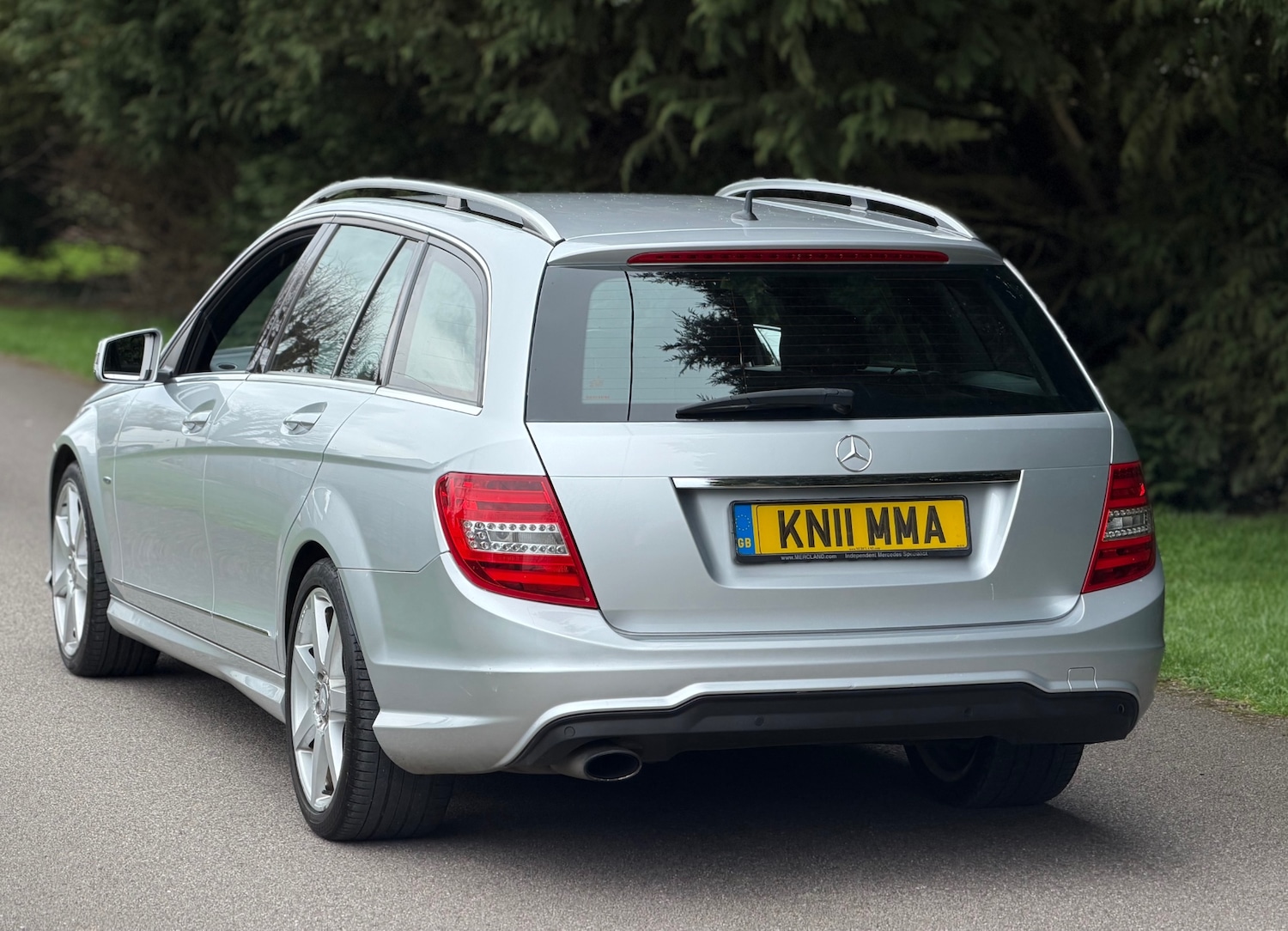 Used Mercedes-Benz C Class 2011 for sale - 77640393: Photo 2