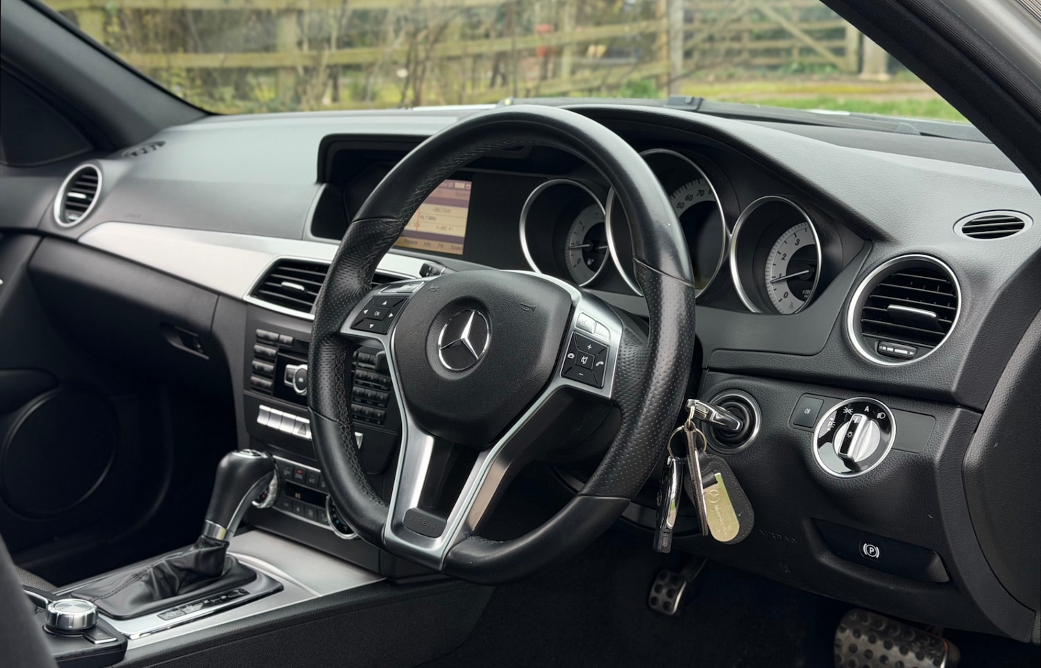 Used Mercedes-Benz C Class 2011 for sale - 77640393: Photo 7