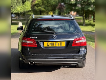 Used Mercedes-Benz E Class 2011 for sale - 78545457: Photo