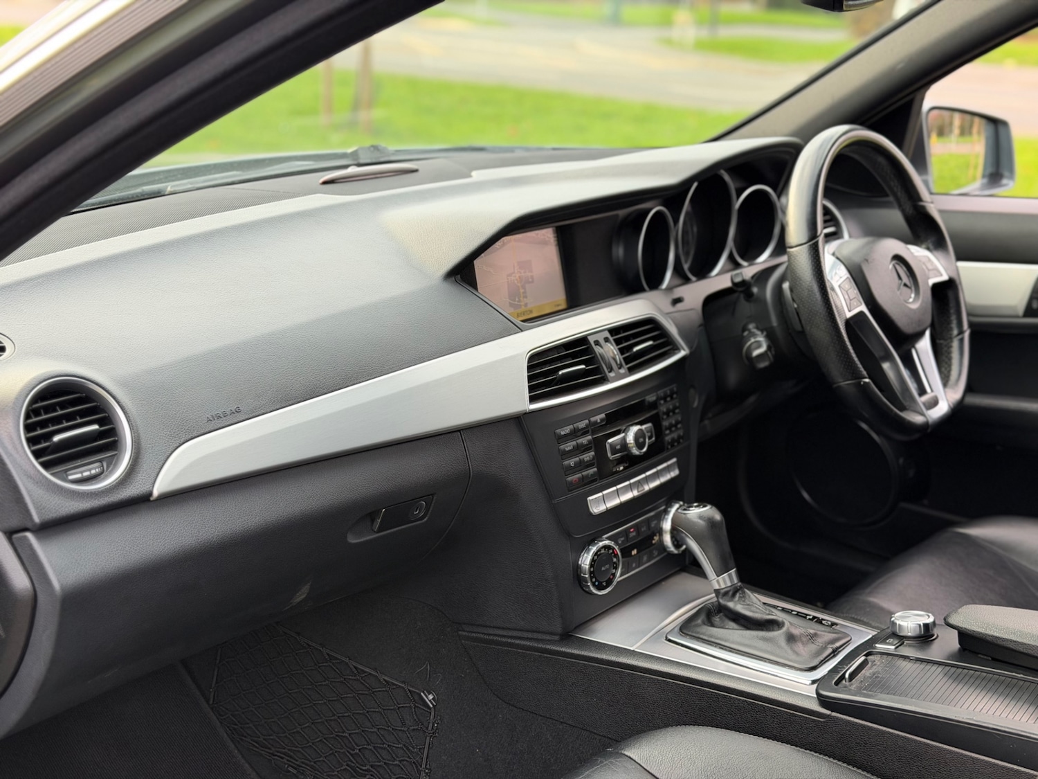 Used Mercedes-Benz C Class 2012 for sale - 76493801: Photo 6