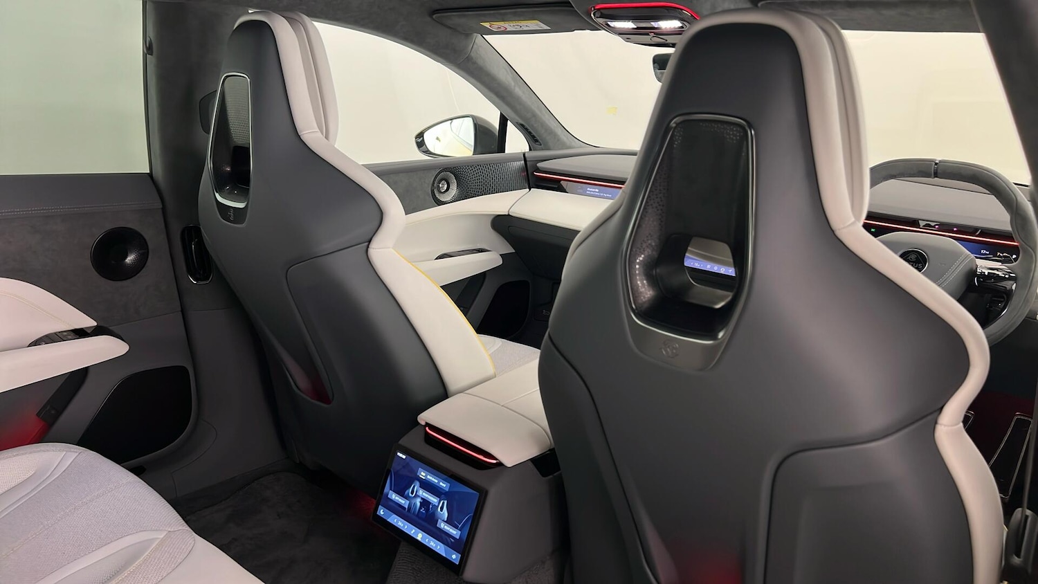 Used Lotus Emeya 2025 for sale - 77205723: Photo 36