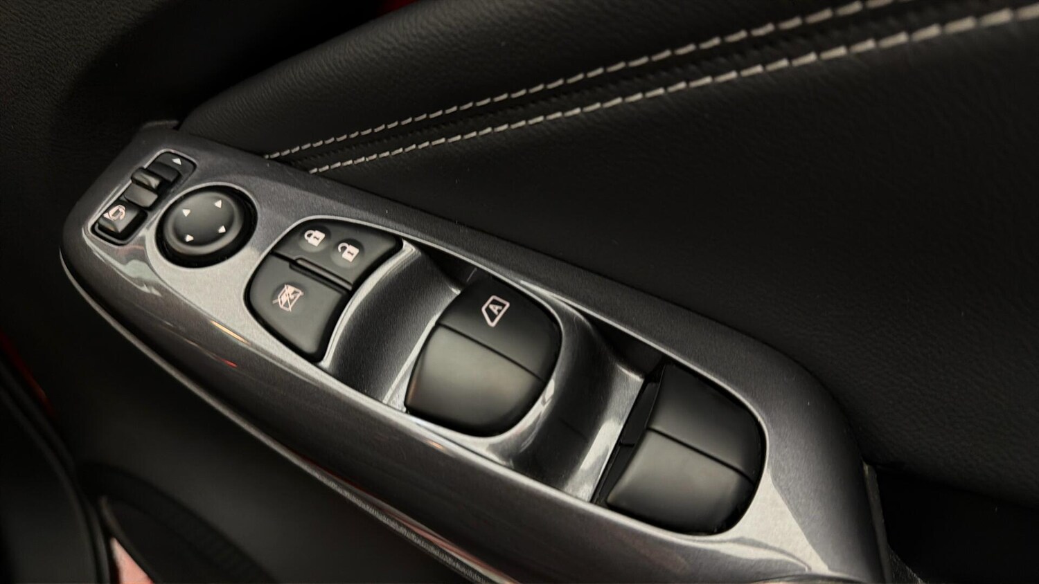 Used Nissan Juke 2023 for sale - 77653104: Photo 33