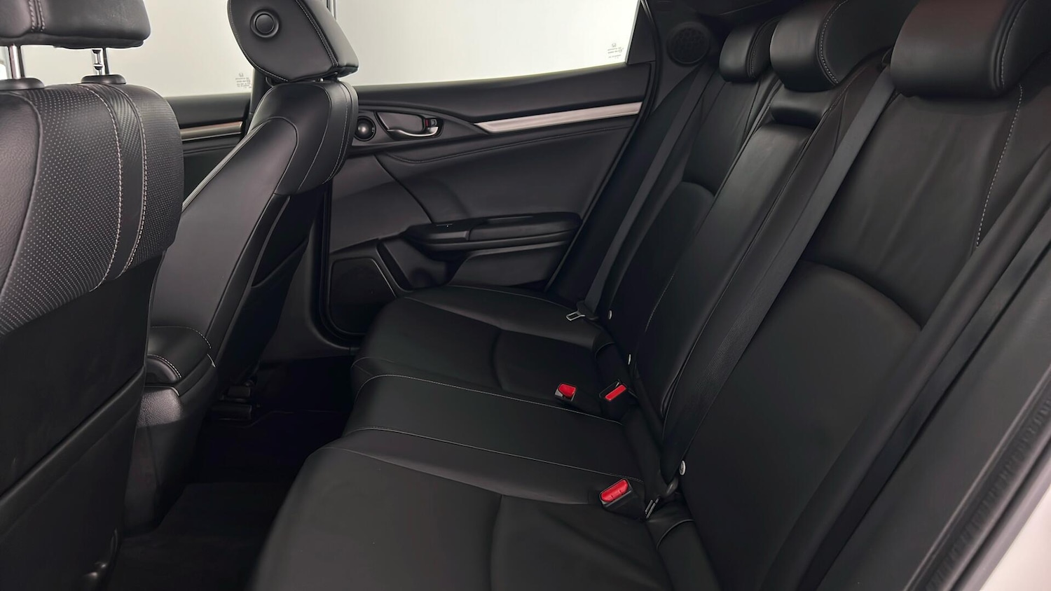 Used Honda Civic 2018 for sale - 76999373: Photo 11