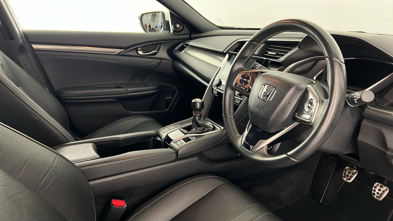 Used Honda Civic 2018 for sale - 76999373: Photo 14