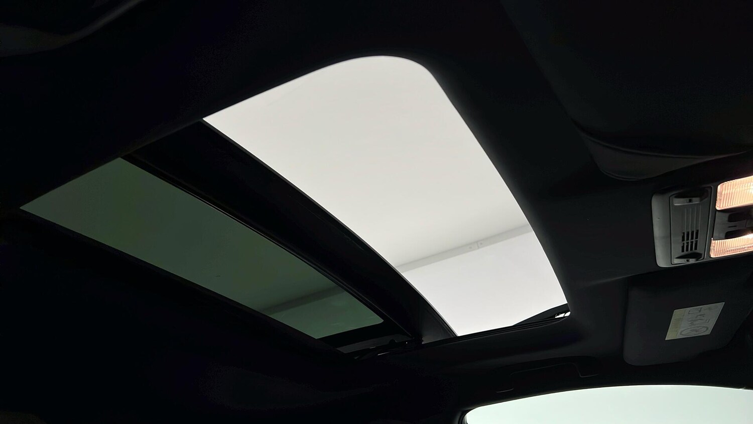 Used Honda Civic 2018 for sale - 76999373: Photo 25