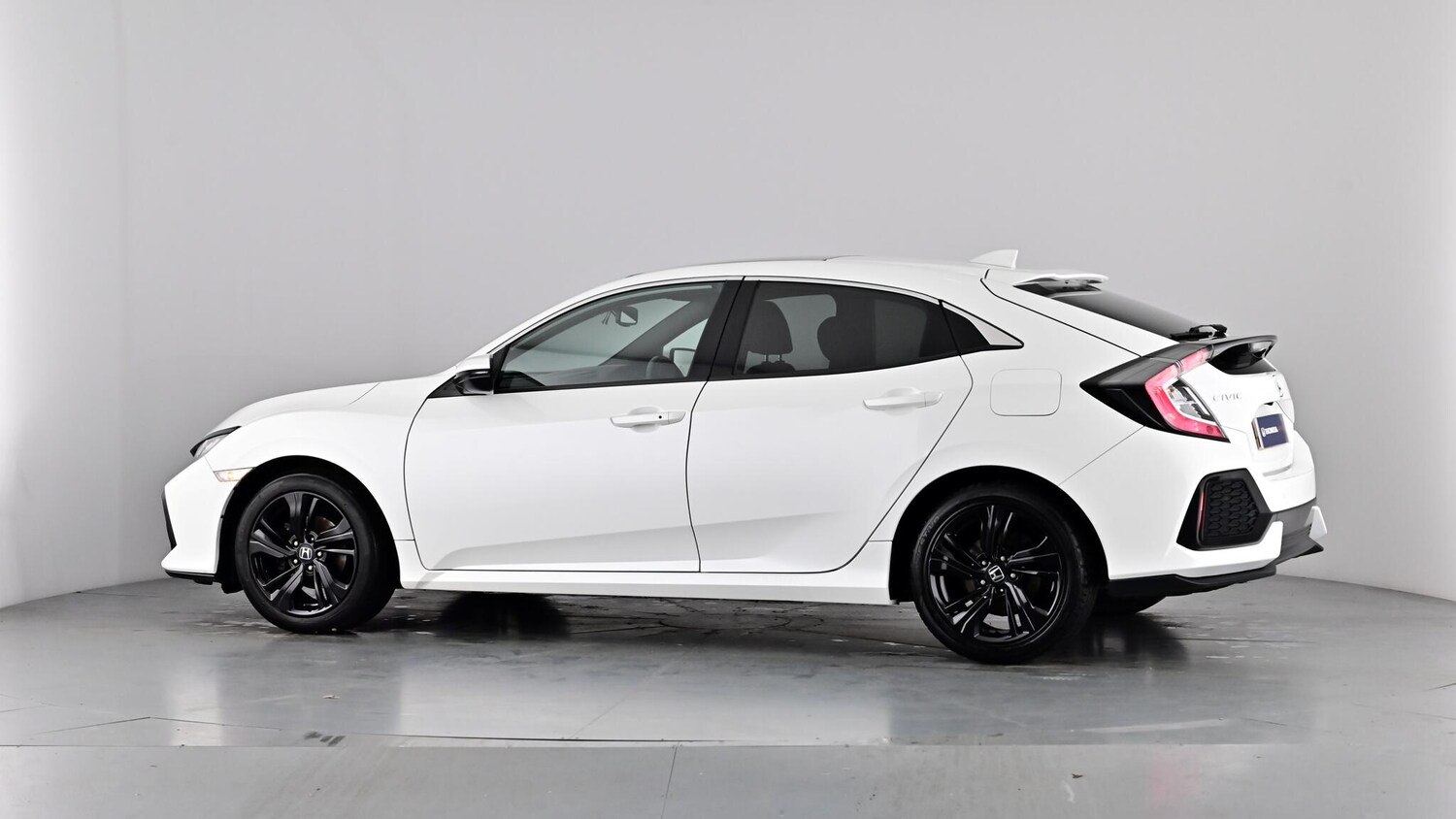 Used Honda Civic 2018 for sale - 76999373: Photo 46