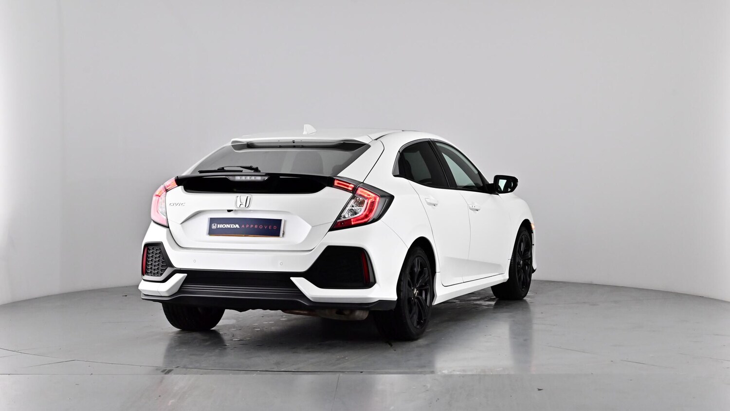 Used Honda Civic 2018 for sale - 76999373: Photo 55