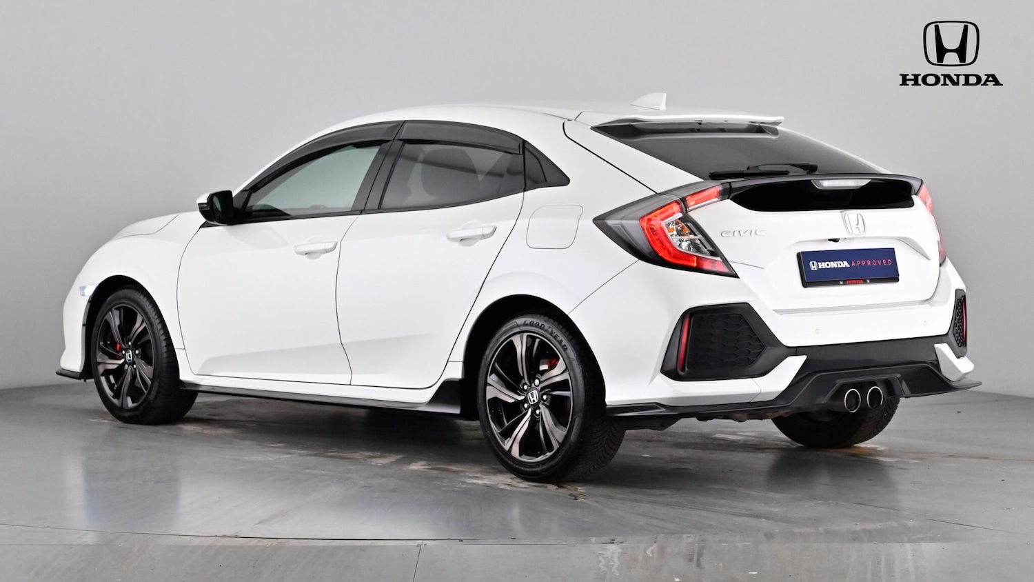 Used Honda Civic 2018 for sale - 77588603: Photo 2