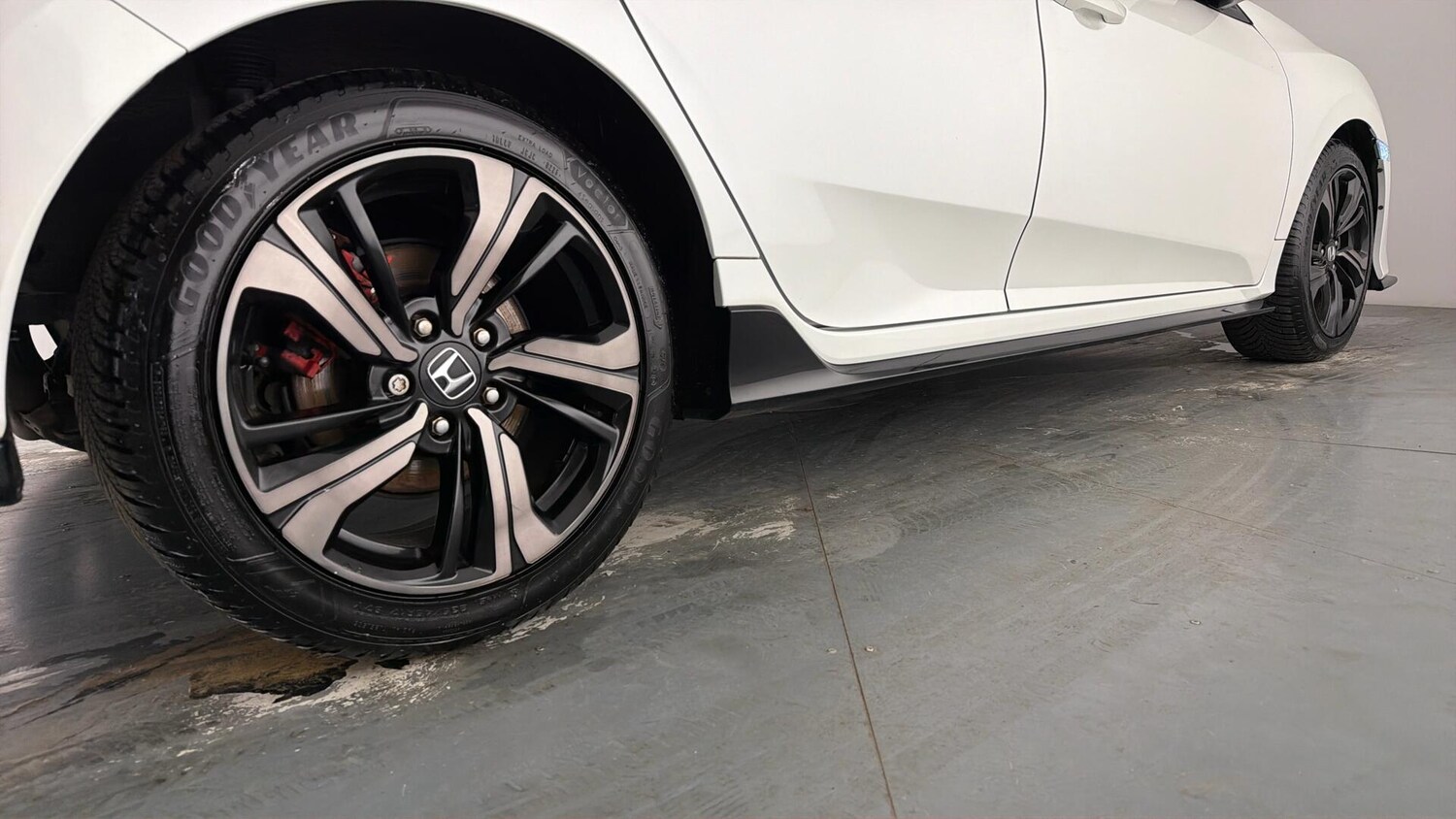 Used Honda Civic 2018 for sale - 77588603: Photo 26