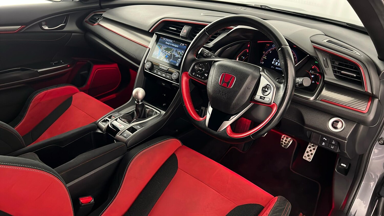 Used Honda Civic 2018 for sale - 76575185: Photo 14