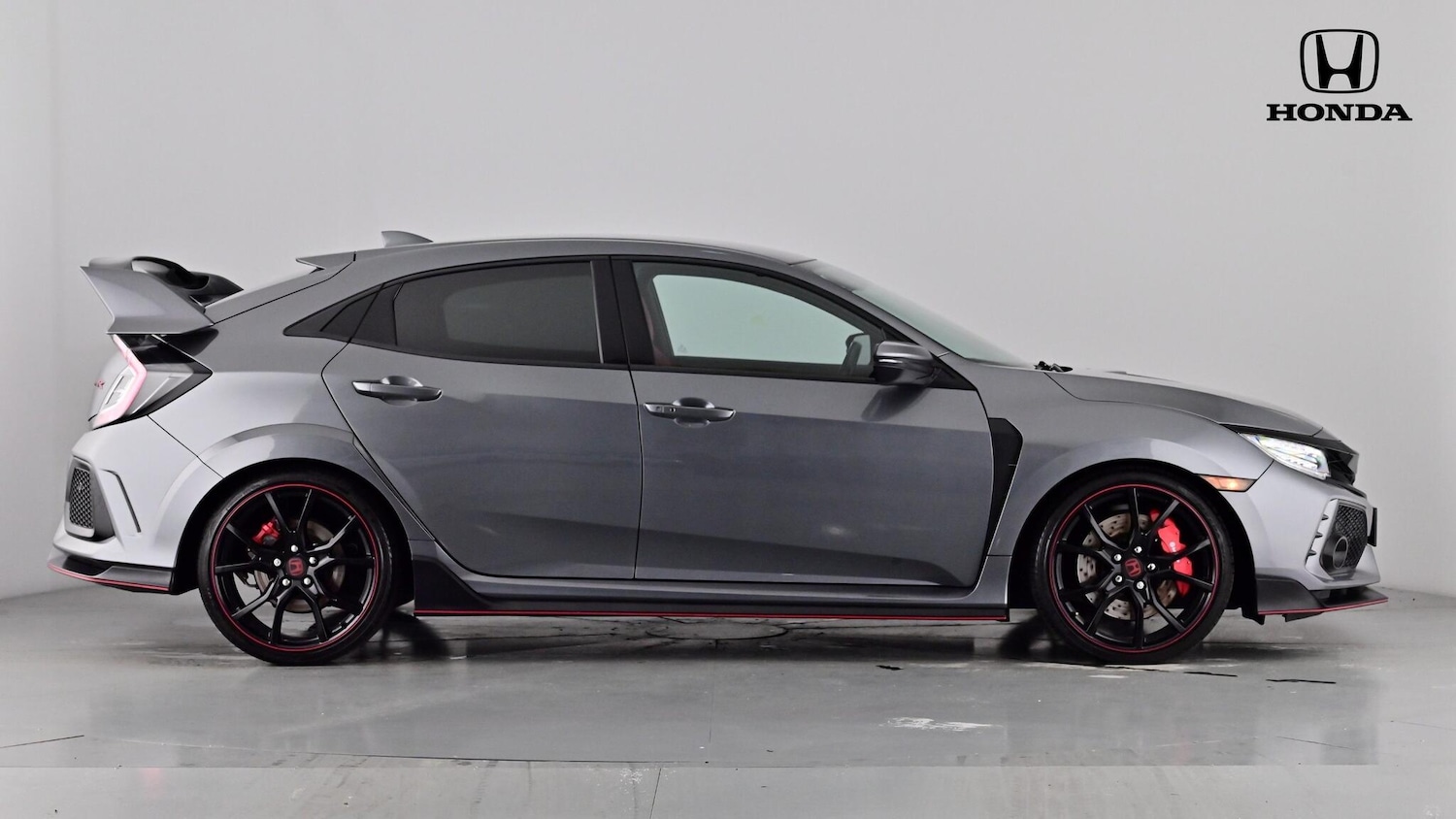 Used Honda Civic 2018 for sale - 76575185: Photo 3