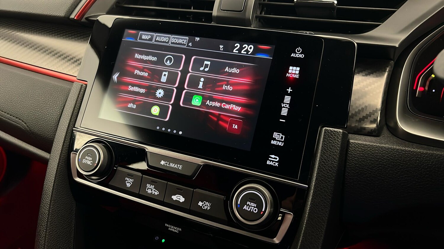 Used Honda Civic 2018 for sale - 76575185: Photo 40