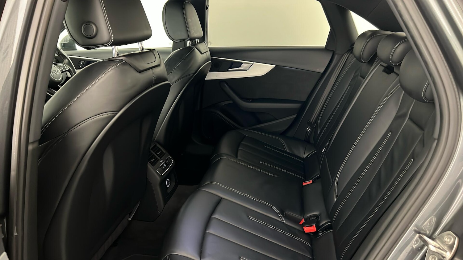 Used Audi A4 2016 for sale - 77193656: Photo 11