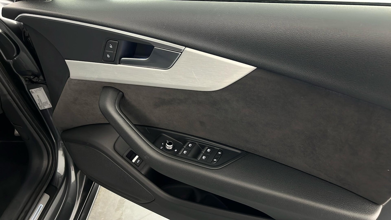 Used Audi A4 2016 for sale - 77193656: Photo 31