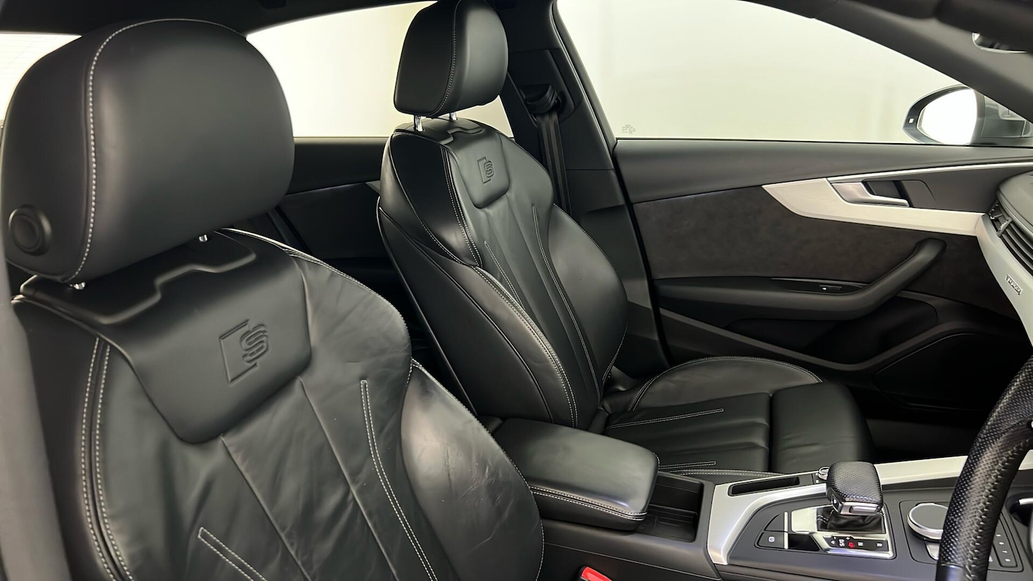 Used Audi A4 2016 for sale - 77193656: Photo 33