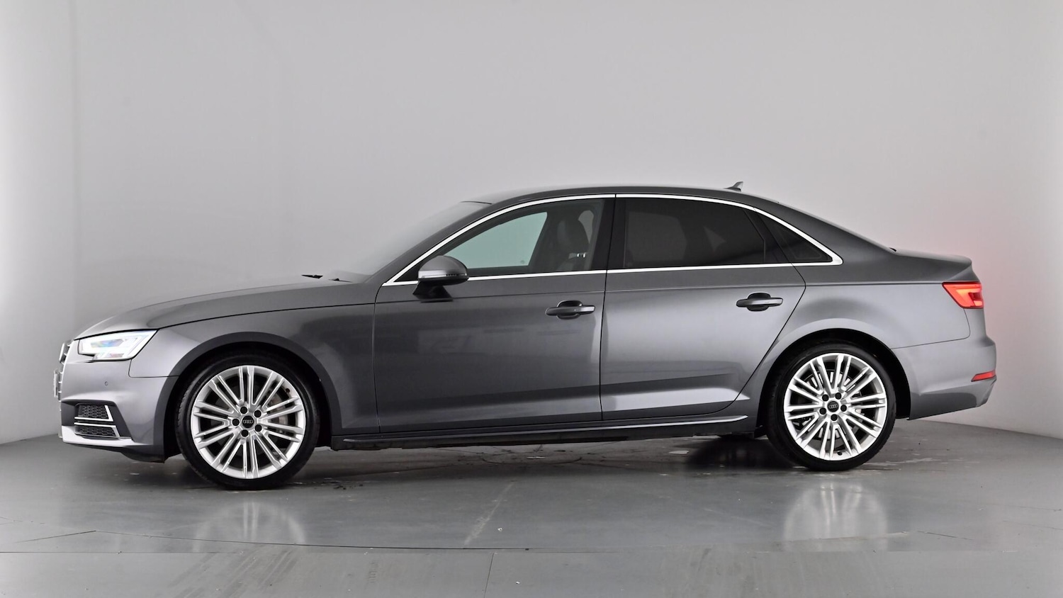 Used Audi A4 2016 for sale - 77193656: Photo 56