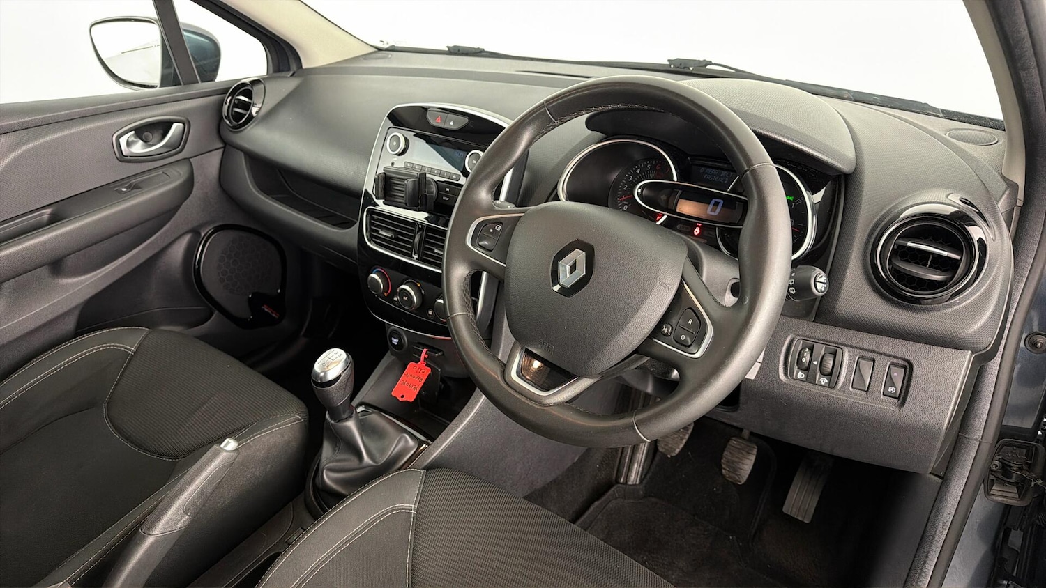 Used Renault Clio 2019 for sale - 77927438: Photo 14