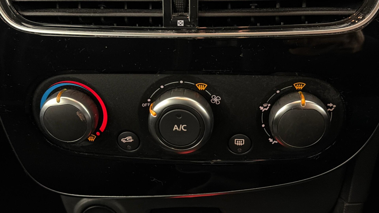 Used Renault Clio 2019 for sale - 77927438: Photo 20