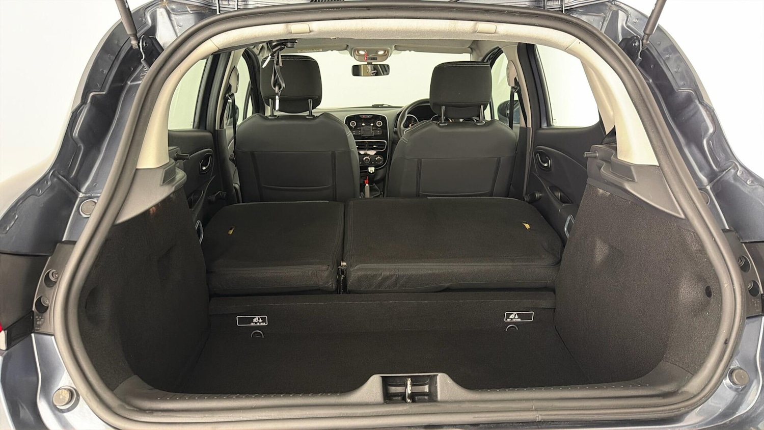 Used Renault Clio 2019 for sale - 77927438: Photo 30