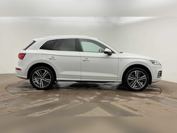 Used Audi Q5 2020 for sale - 77556847: Photo