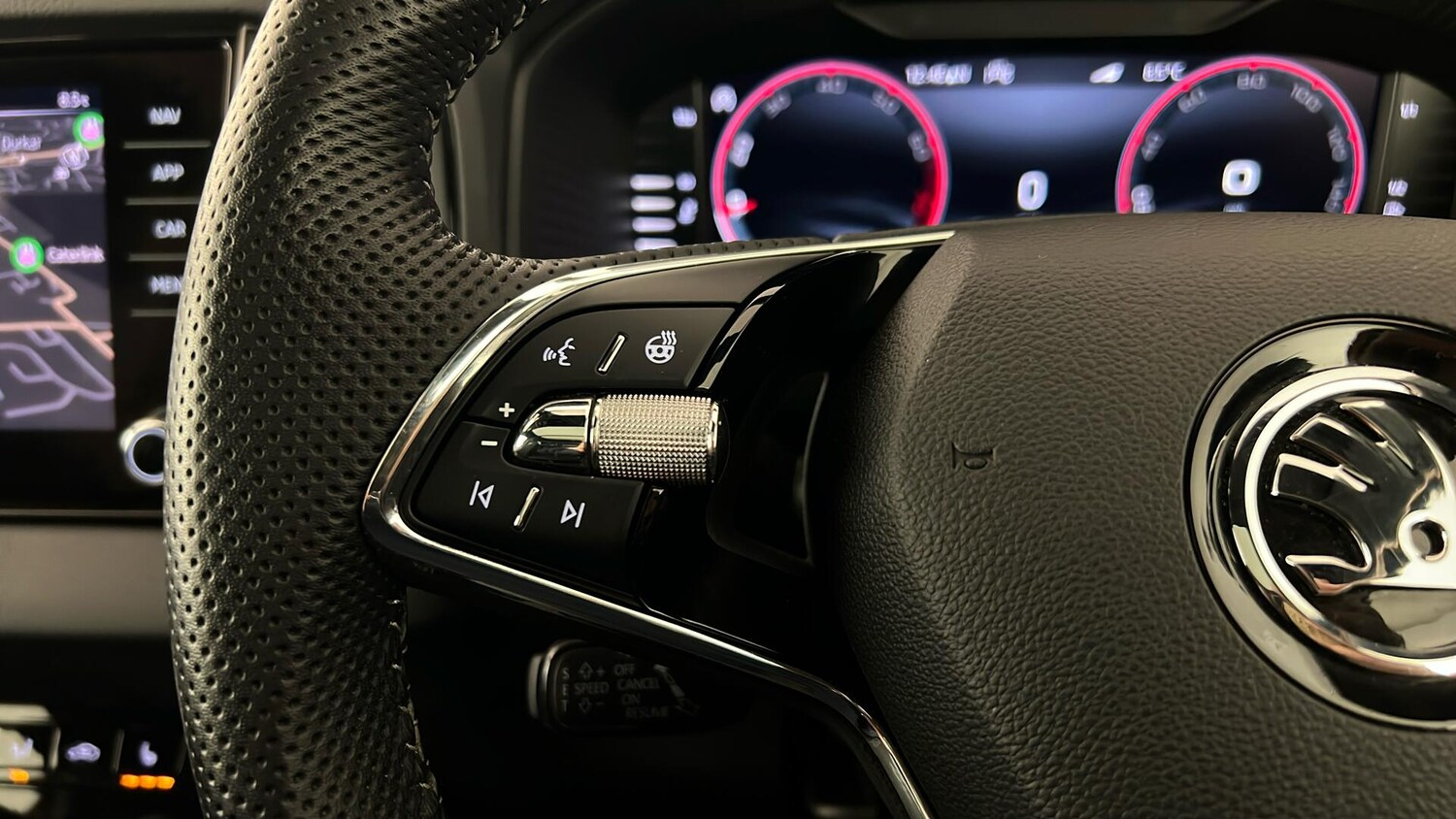 Used Skoda Karoq 2023 for sale - 76390087: Photo 17