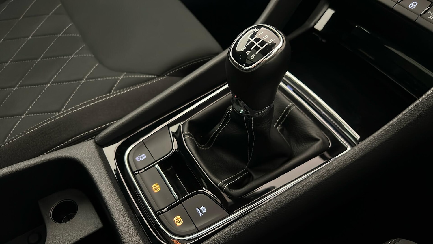 Used Skoda Karoq 2023 for sale - 76390087: Photo 19