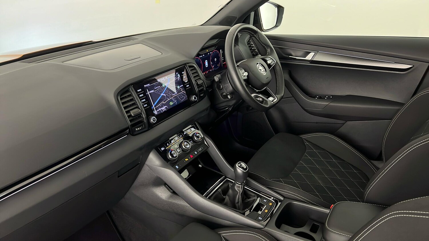 Used Skoda Karoq 2023 for sale - 76390087: Photo 8