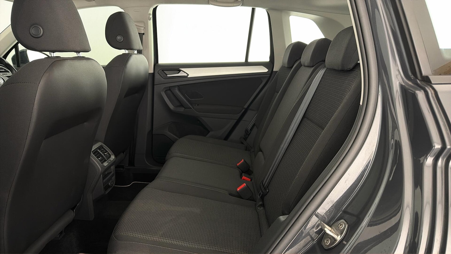 Used Volkswagen Tiguan 2019 for sale - 77570098: Photo 11