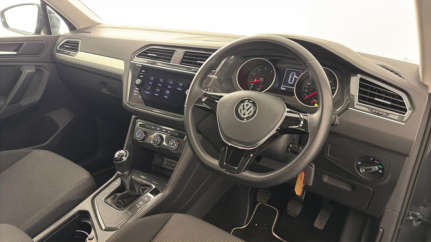 Used Volkswagen Tiguan 2019 for sale - 77570098: Photo 14