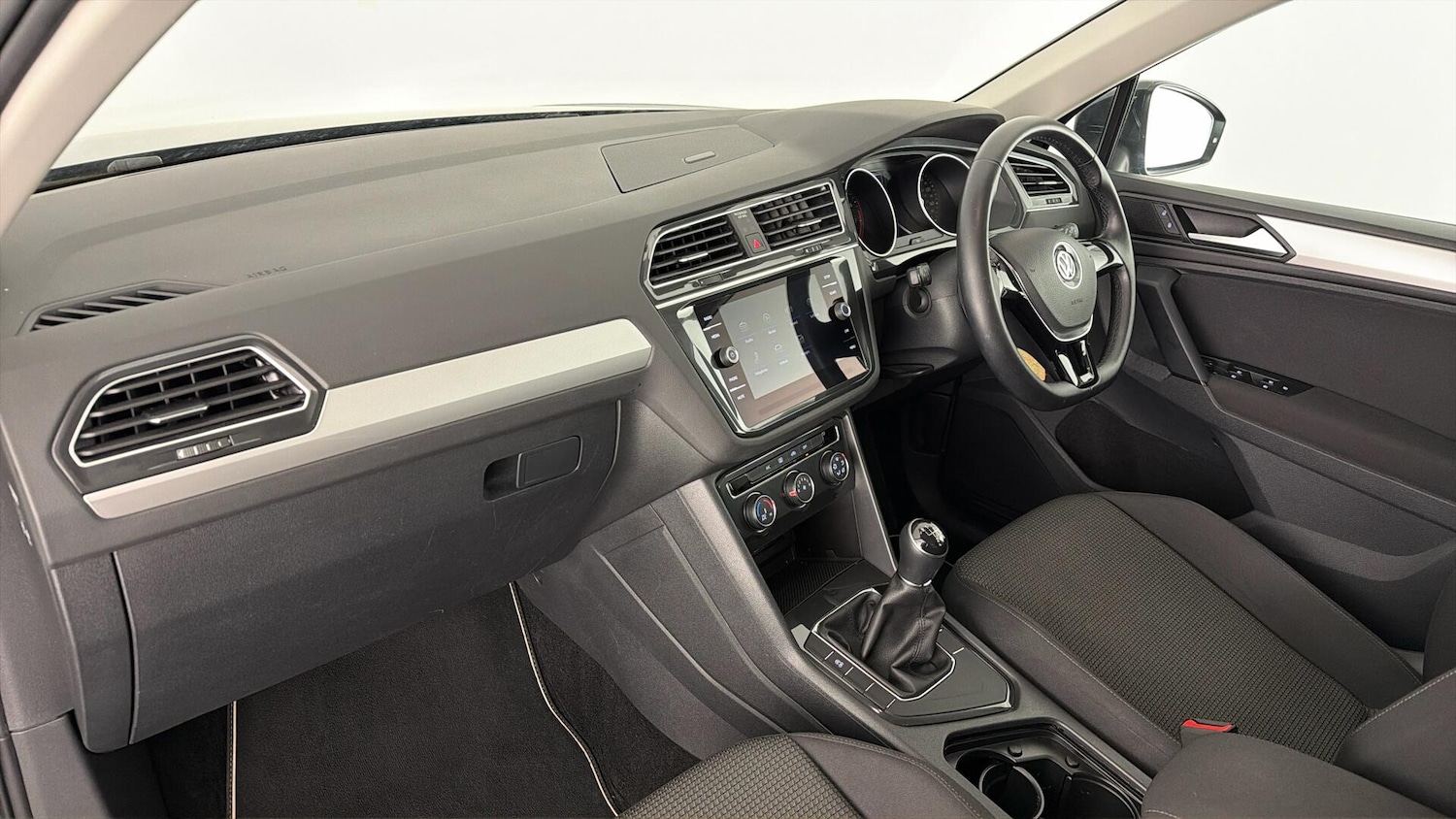 Used Volkswagen Tiguan 2019 for sale - 77570098: Photo 8