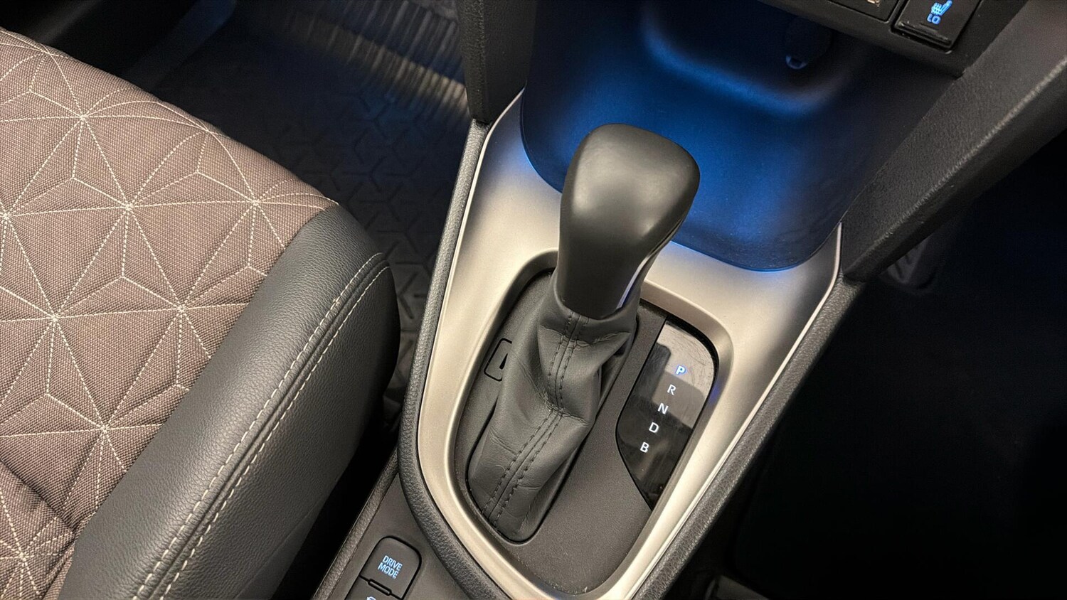 Used Toyota Yaris Cross 2023 for sale - 77841603: Photo 19