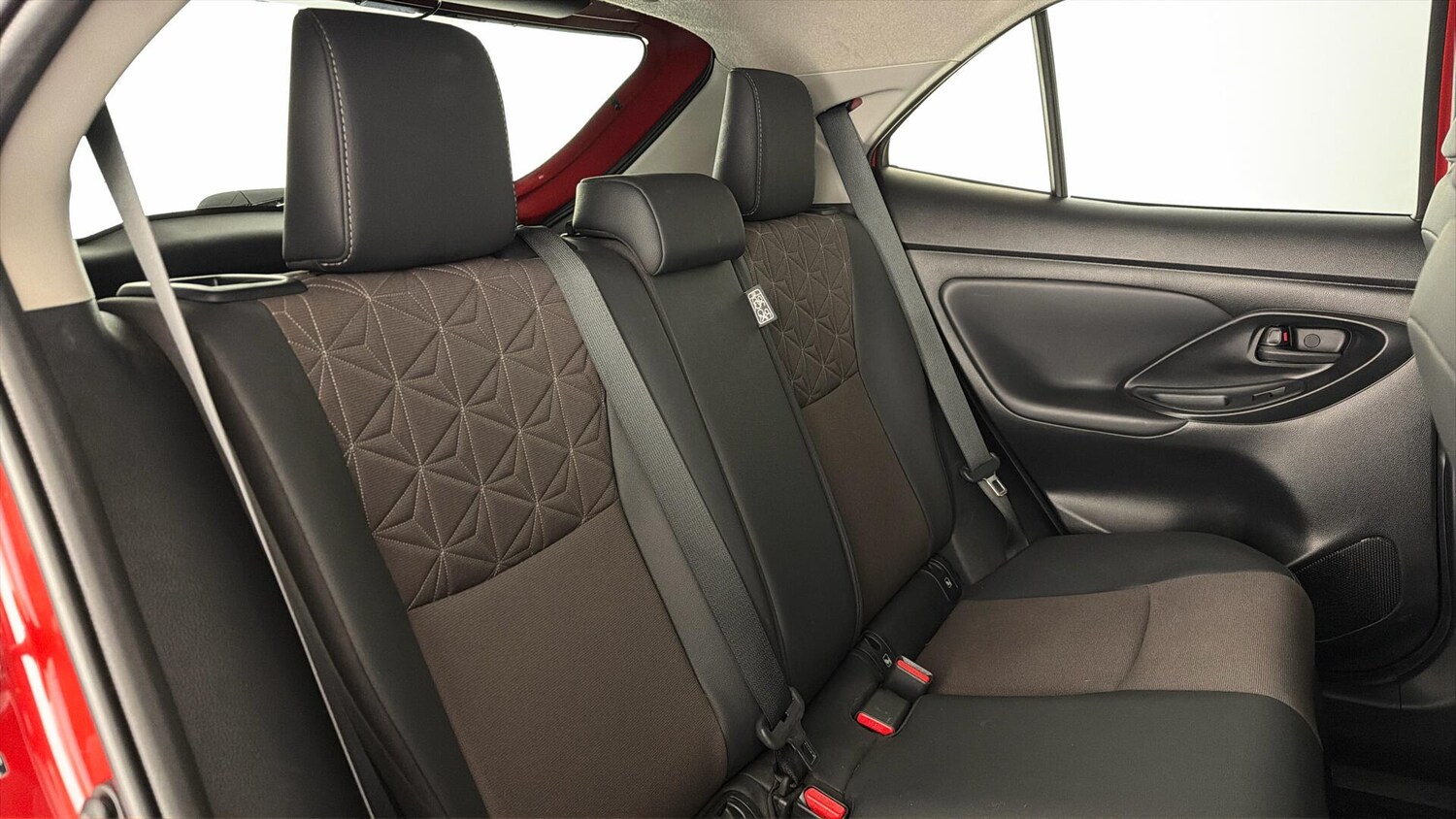 Used Toyota Yaris Cross 2023 for sale - 77841603: Photo 31