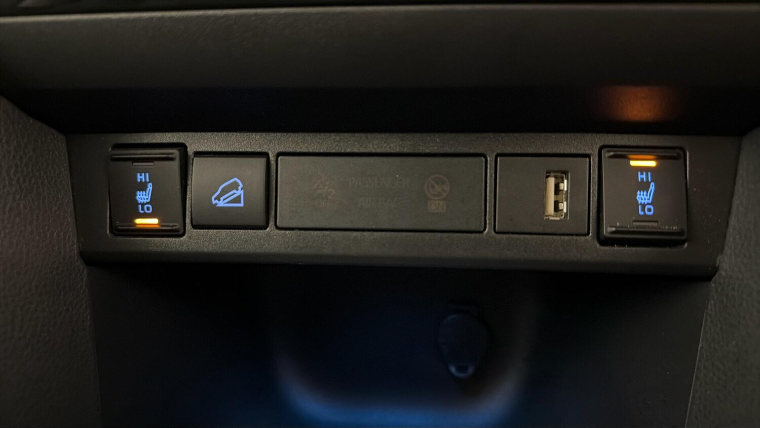 Used Toyota Yaris Cross 2023 for sale - 77841603: Photo 35