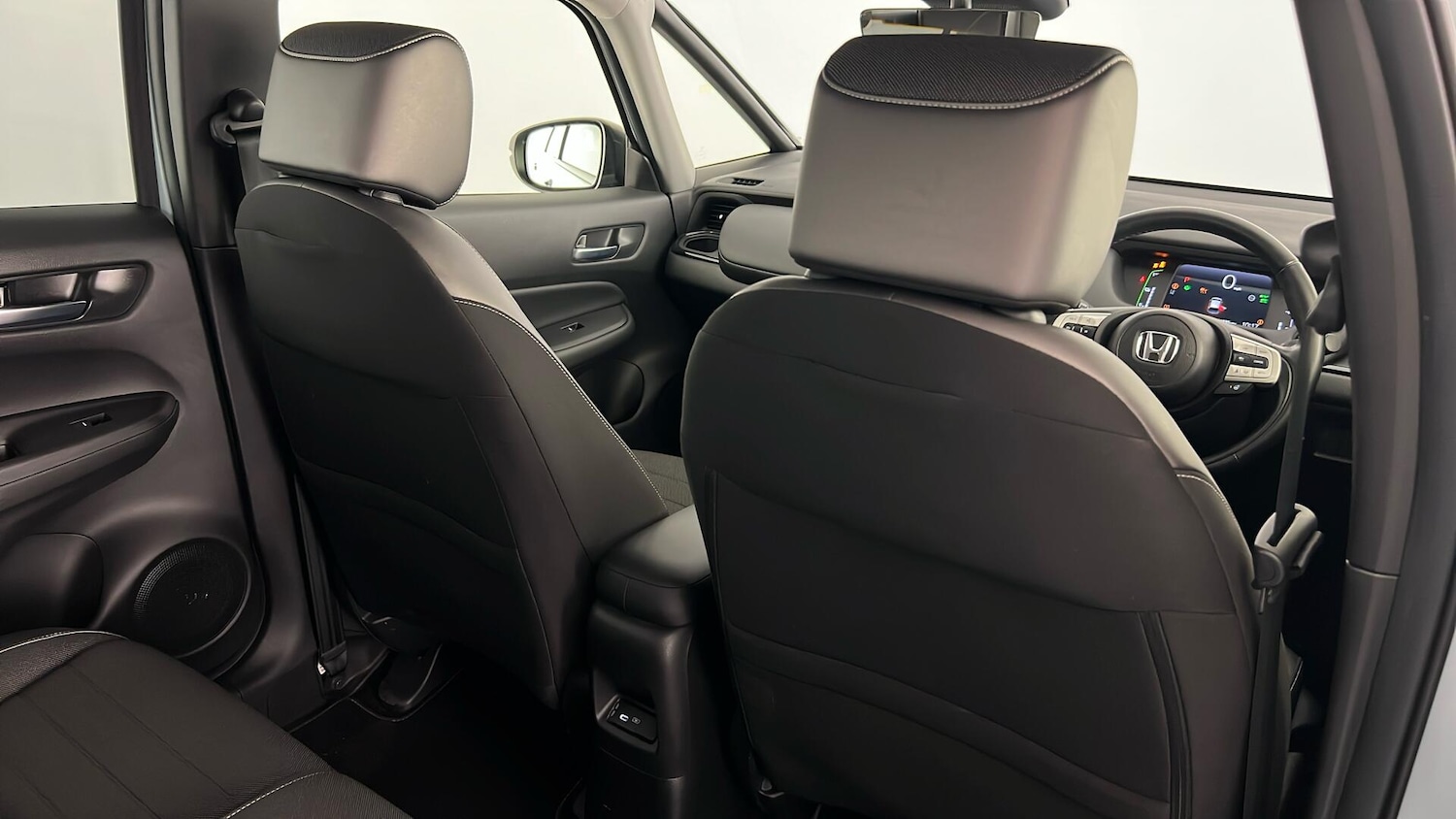 Used Honda Jazz 2023 for sale - 77205744: Photo 29