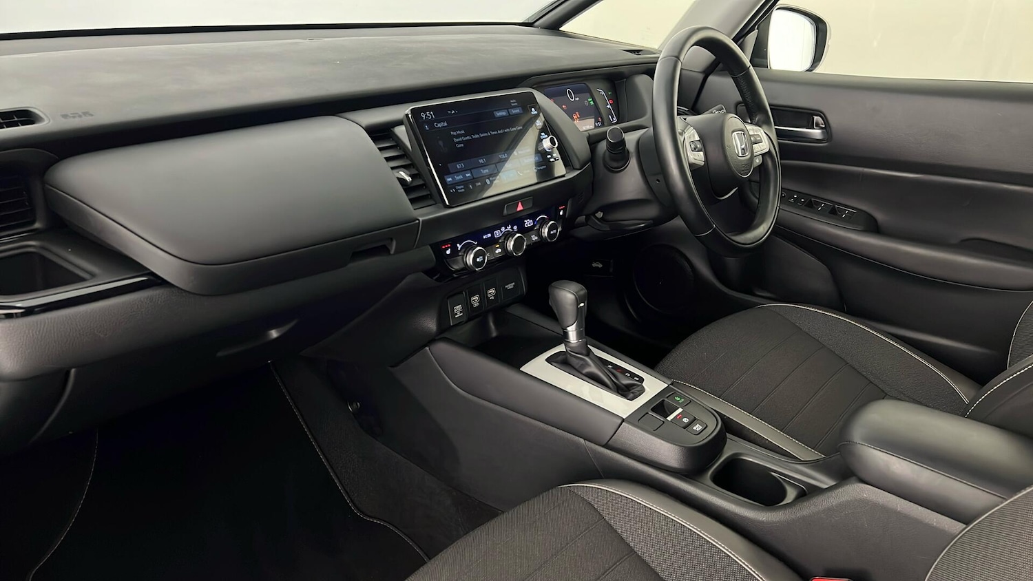 Used Honda Jazz 2023 for sale - 77205744: Photo 8