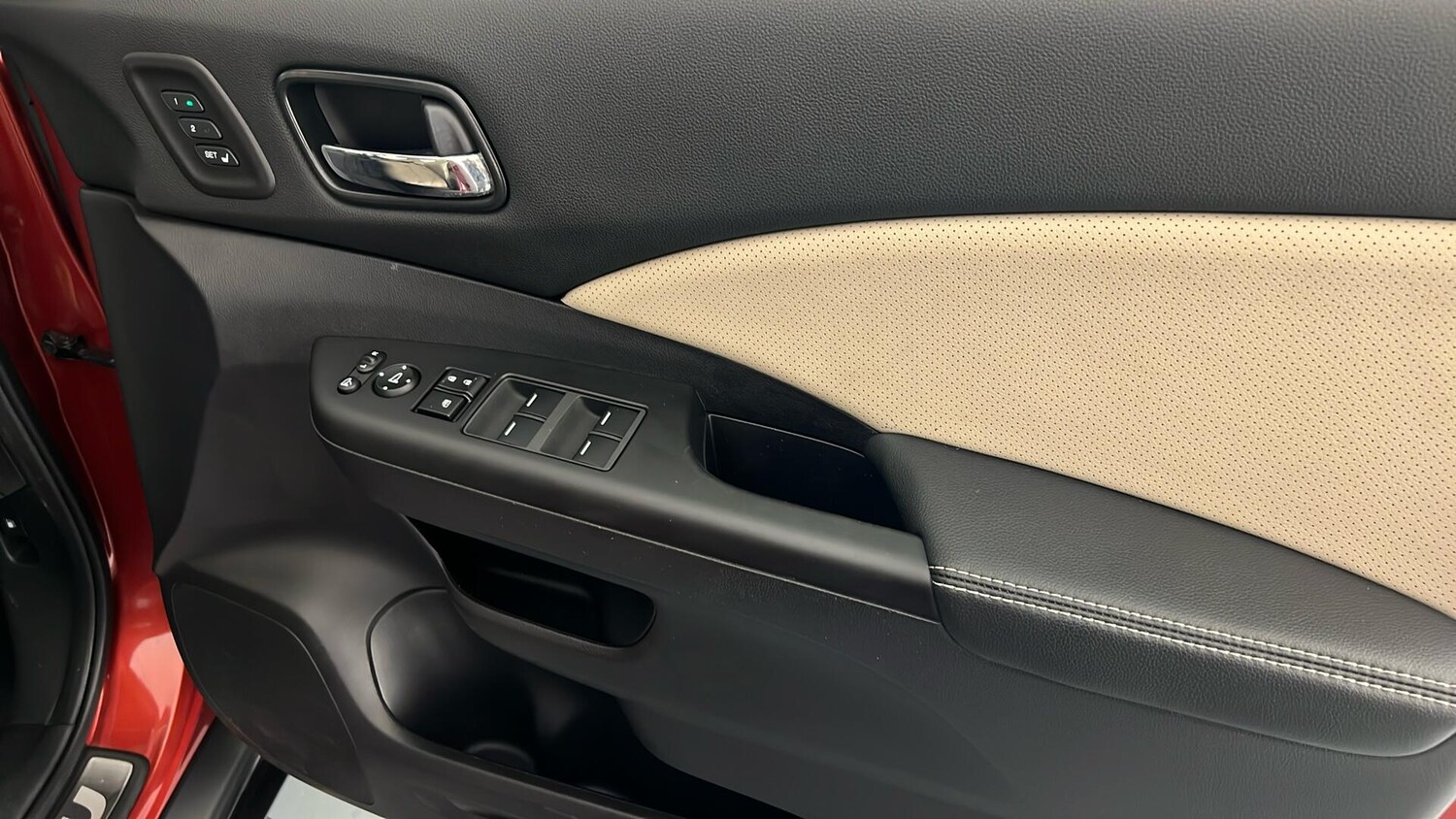 Used Honda CR-V 2017 for sale - 76773227: Photo 31