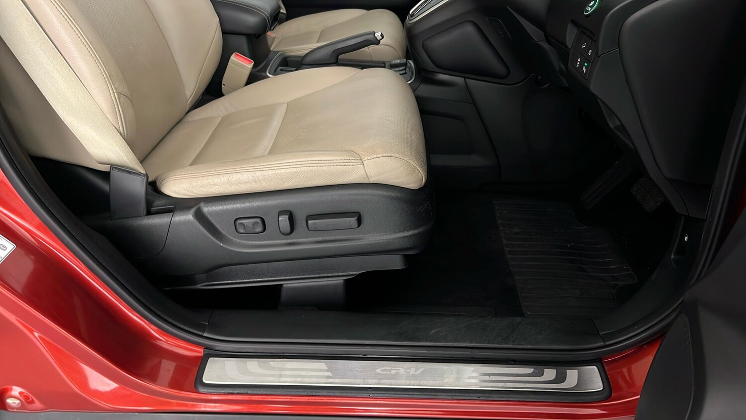 Used Honda CR-V 2017 for sale - 76773227: Photo 32