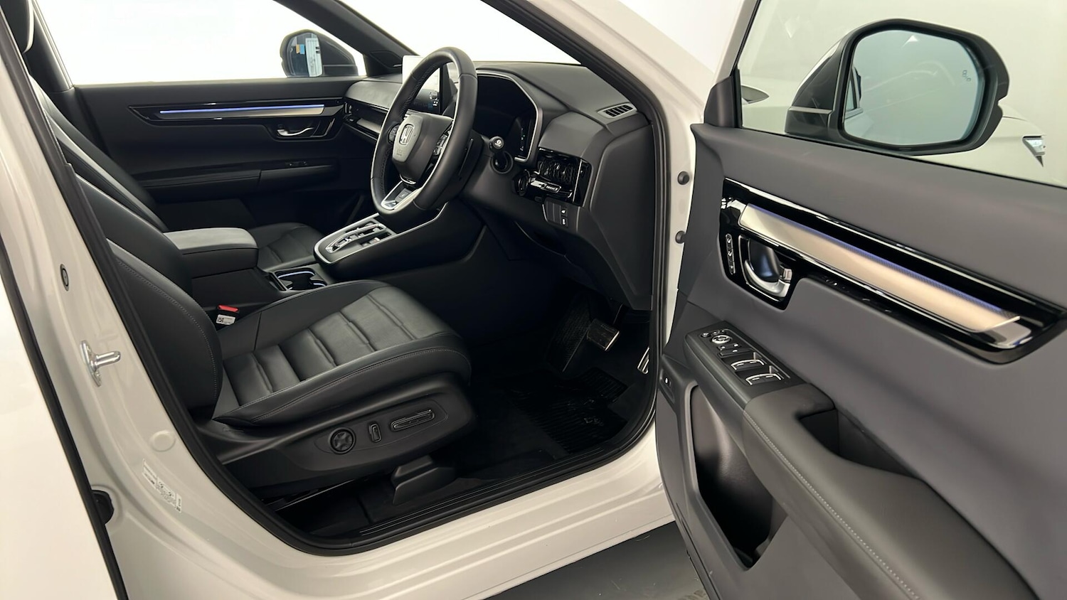 Used Honda CR-V 2025 for sale - 77145803: Photo 15