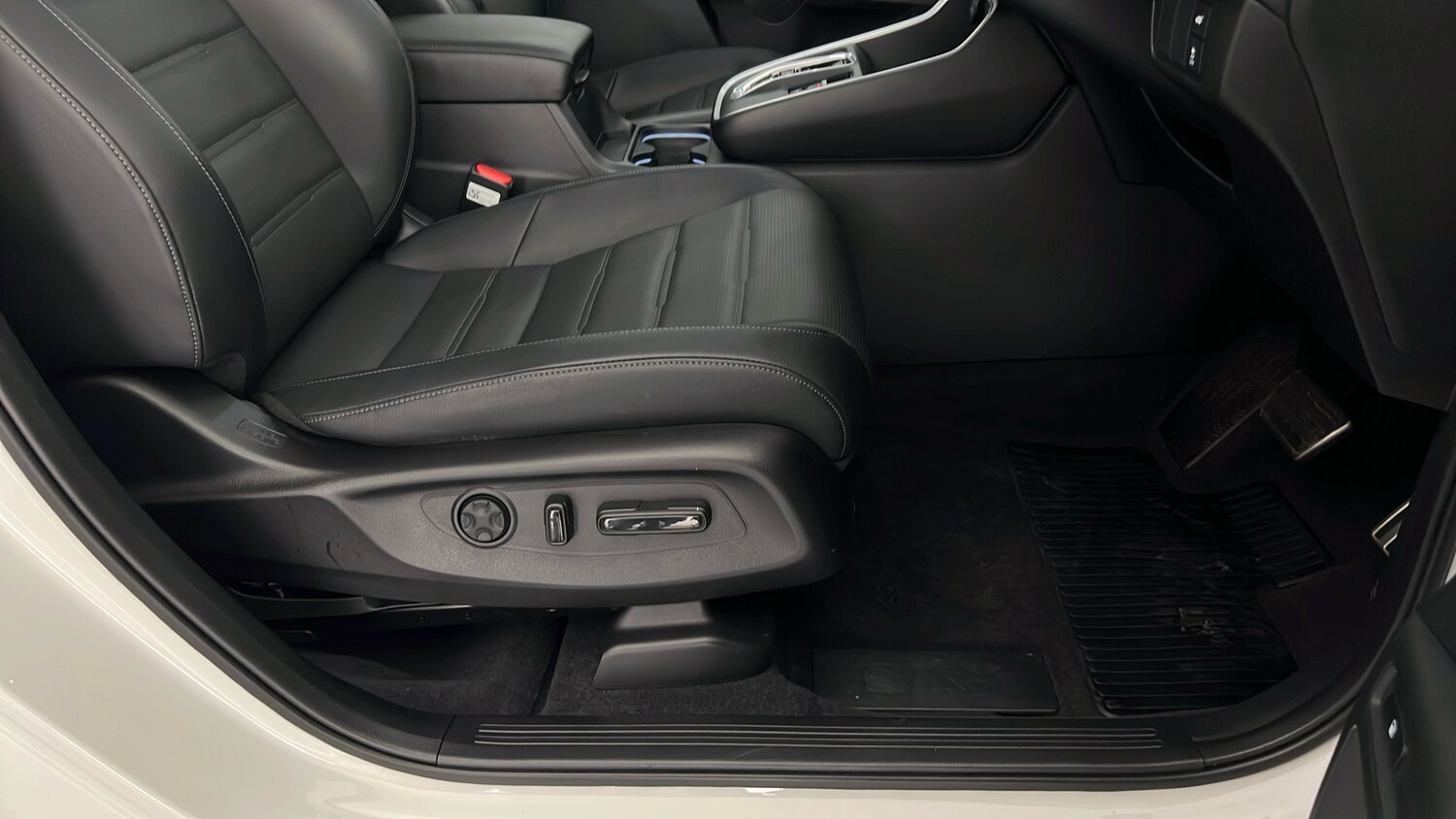 Used Honda CR-V 2025 for sale - 77145803: Photo 32