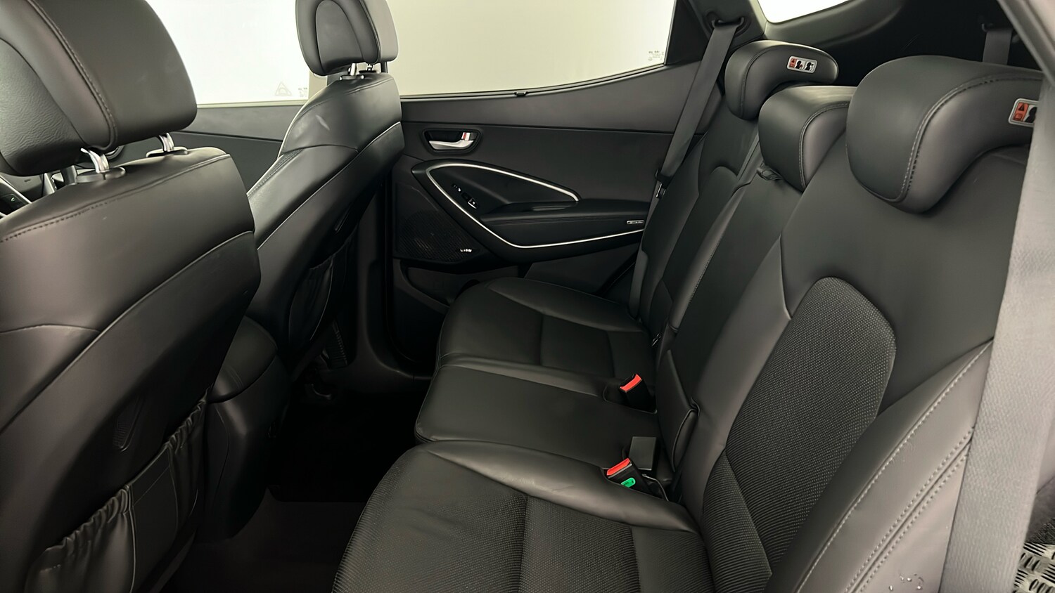 Used Hyundai Santa Fe 2017 for sale - 76552309: Photo 11