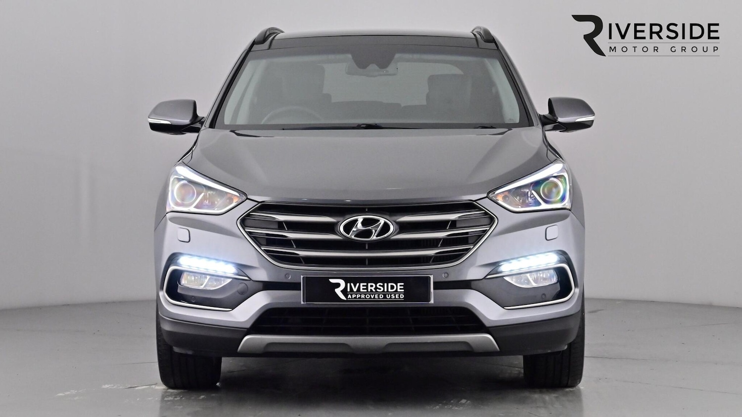 Used Hyundai Santa Fe 2017 for sale - 76552309: Photo 4