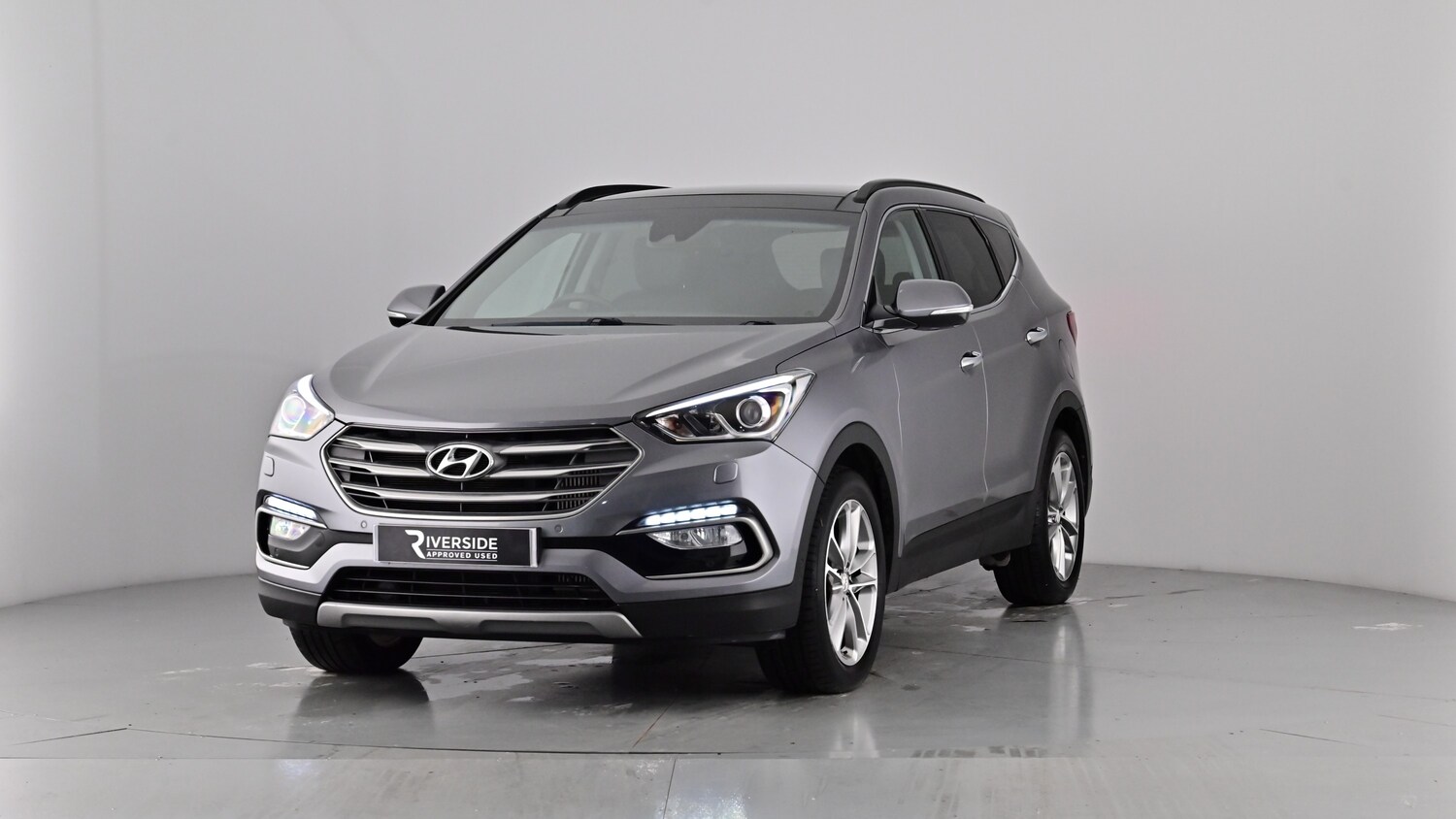 Used Hyundai Santa Fe 2017 for sale - 76552309: Photo 49