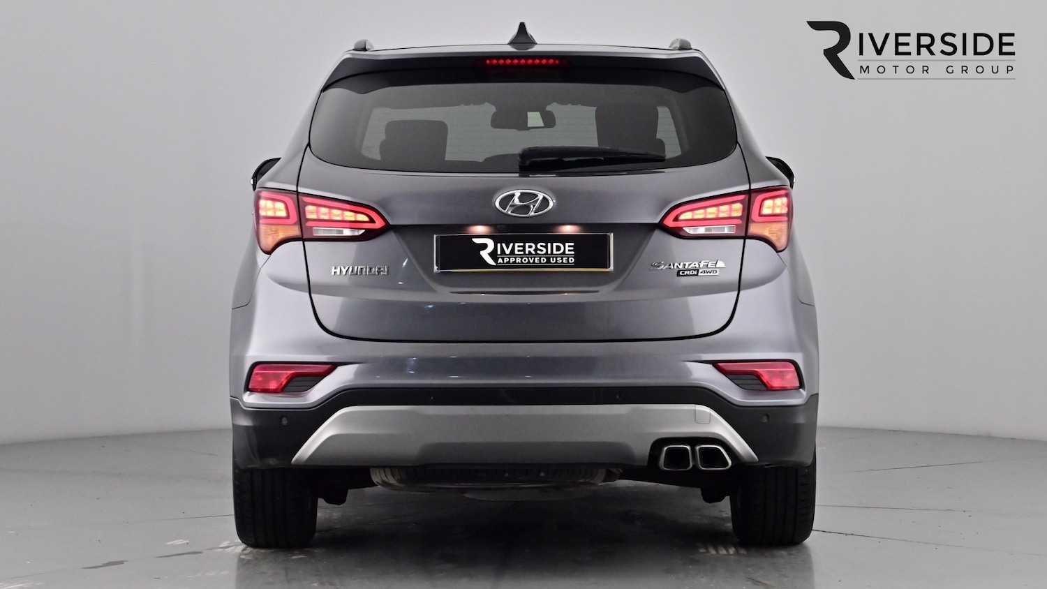 Used Hyundai Santa Fe 2017 for sale - 76552309: Photo 5