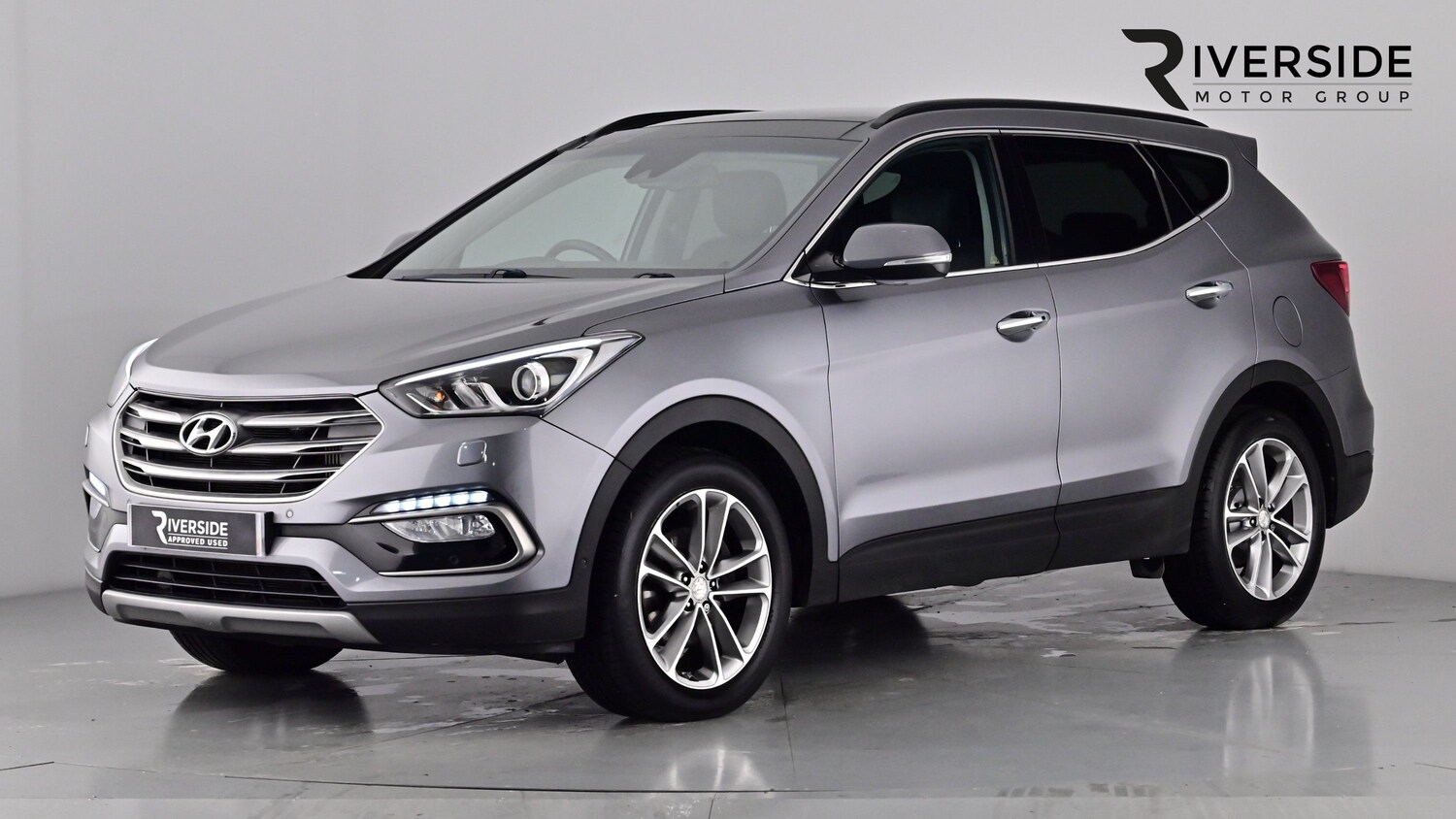 Used Hyundai Santa Fe 2017 for sale - 76552309: Photo 6
