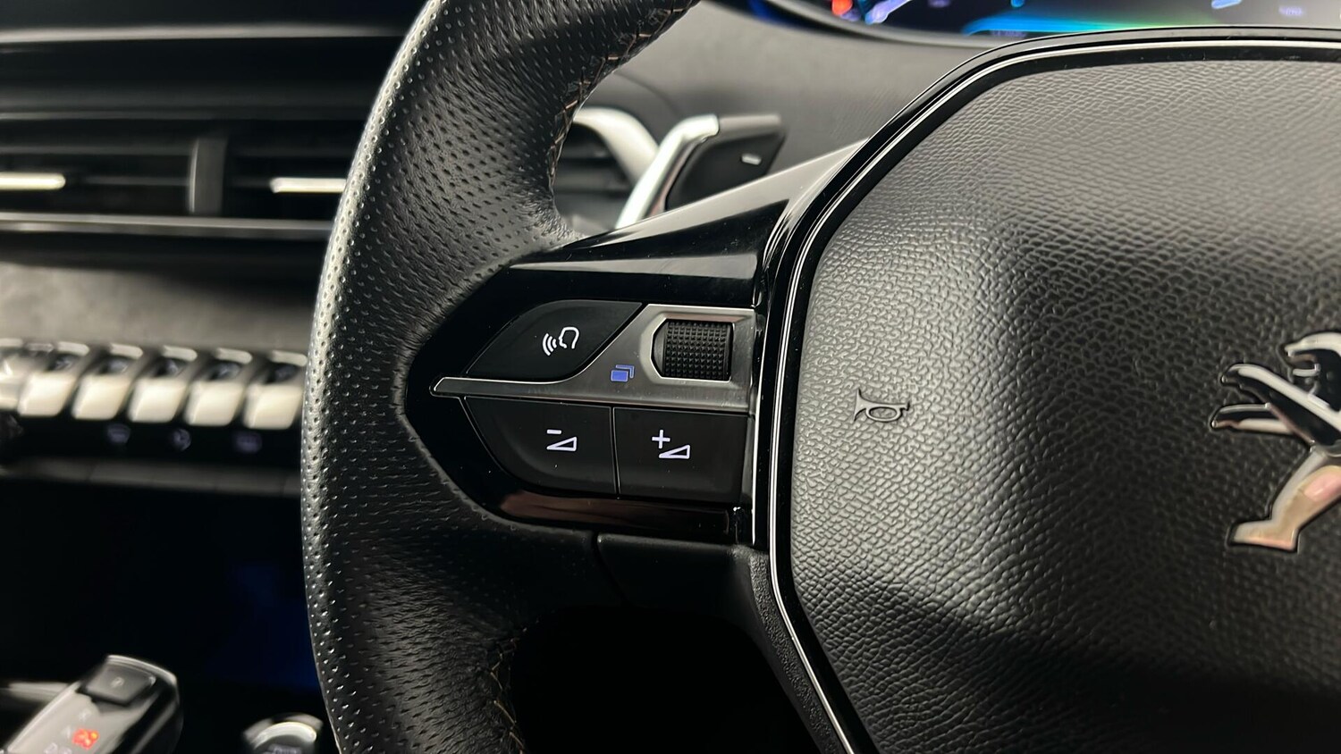 Used Peugeot 3008 2022 for sale - 77698148: Photo 17